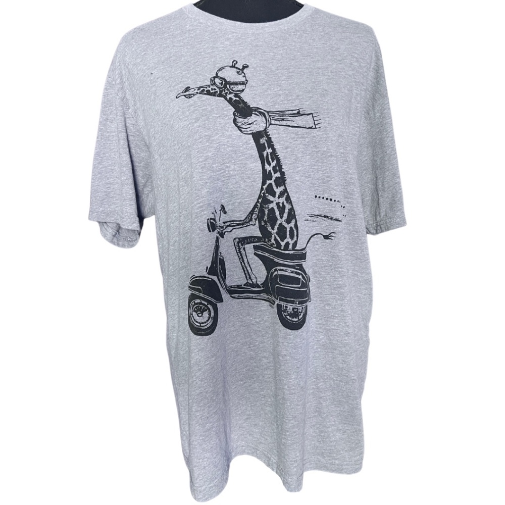 Giraffe Shirt size L